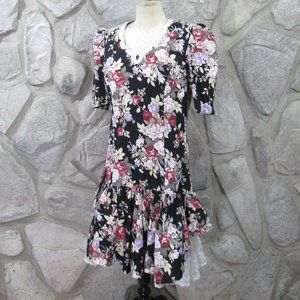 Vintage 1980's Floral & Lace Dress
